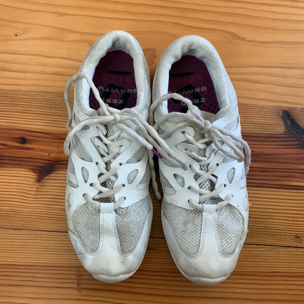 Varsity cheer shoes